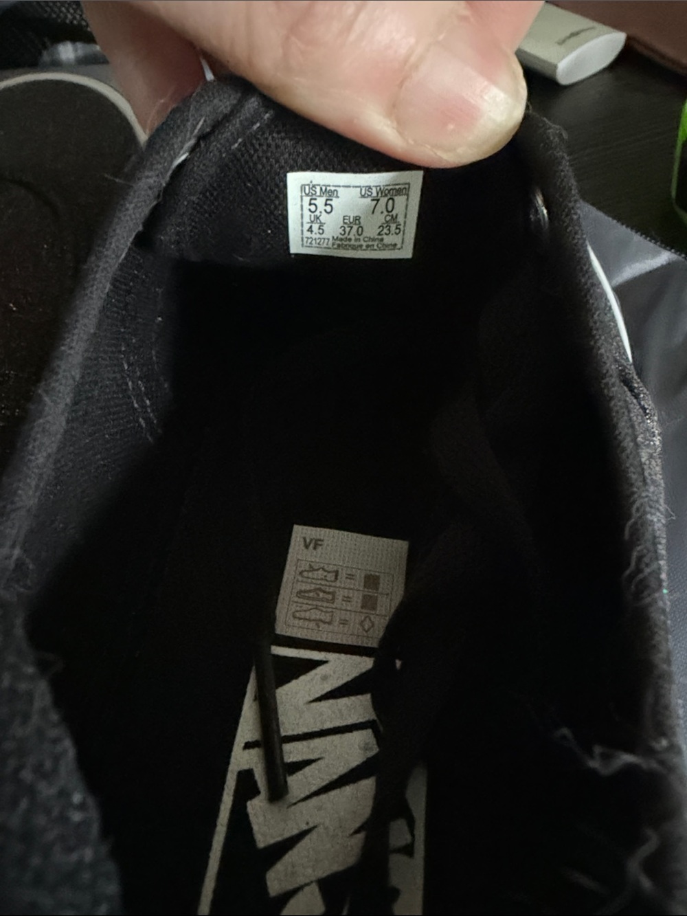 Vans' Glitter Black Low-Top Sneakers - Picture 5 of 5
